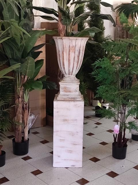 Coppa pietra anticata con base in tre dimensioni - Sconti per Fioristi, Wedding e Aziende