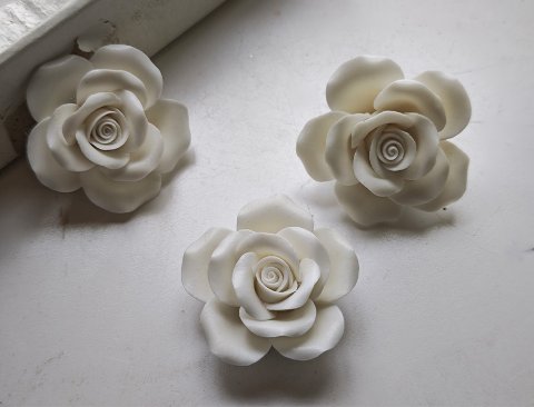Rose x 6 in porcellana - Sconto per Fioristi e Aziende  - cm 8