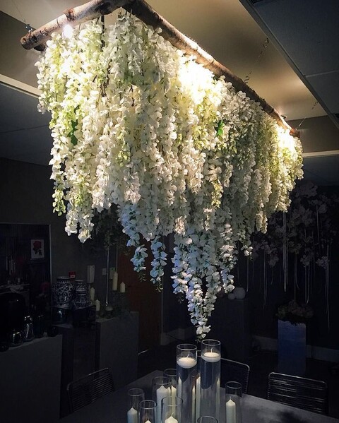 Soffitto con Fiori Artificiali Cadenti - Sconto per Fioristi e Aziende - Per esterno ed interno