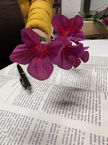 Petunia artificiale x 5 - Sconto per Fioristi e Aziende - in diversi colori