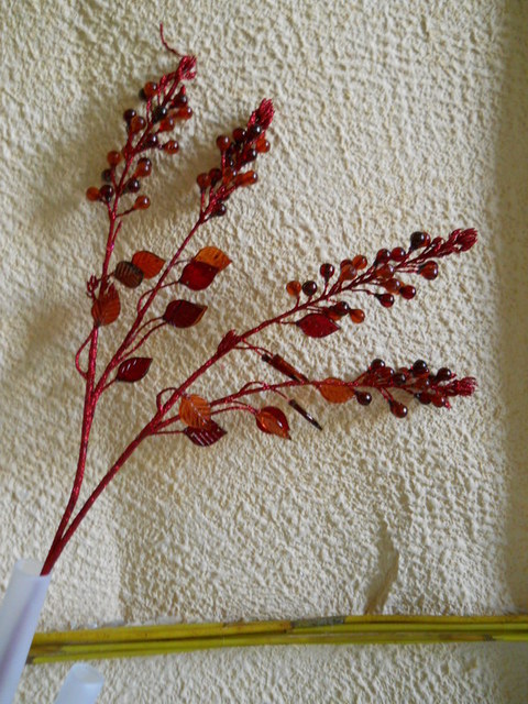 Ramo foglie cristal H 61 Bianco o rosso Prodotto adatto per fioristi, arredatori, wedding Co.