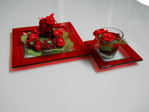 Piatto Quadrato bordi rossi in vetro Articolo per S. Valentino - Sconti per Fioristi e Aziende