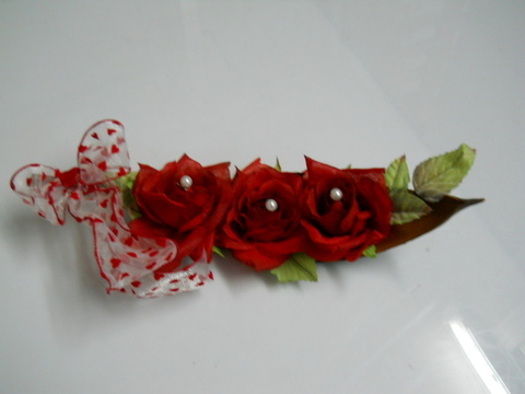 Capina con 3 rose rosse Artificiale in poliestere - Sconti per Fioristi e Aziende