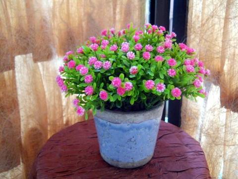 Vaso rujade con fiori H 15 - Sconti per Fioristi e Aziende