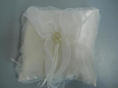 Cuscino portafedi in 2 colori - Sconti per Fioristi e Aziende - con perle