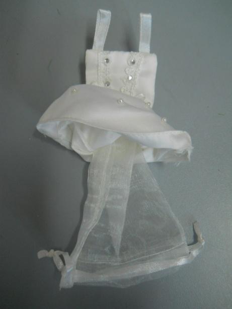 Vestito da sposa  con sacchetto portaconfetti - Sconti per Fioristi e Aziende
