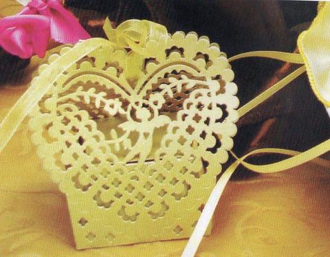 Scatole Traforate Cupido  cm. 5 x 5 H 3 per fioristi e wedding e Bomboniere