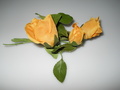 Rose x 3 in seta con spilla - Sconti per Fioristi e Aziende