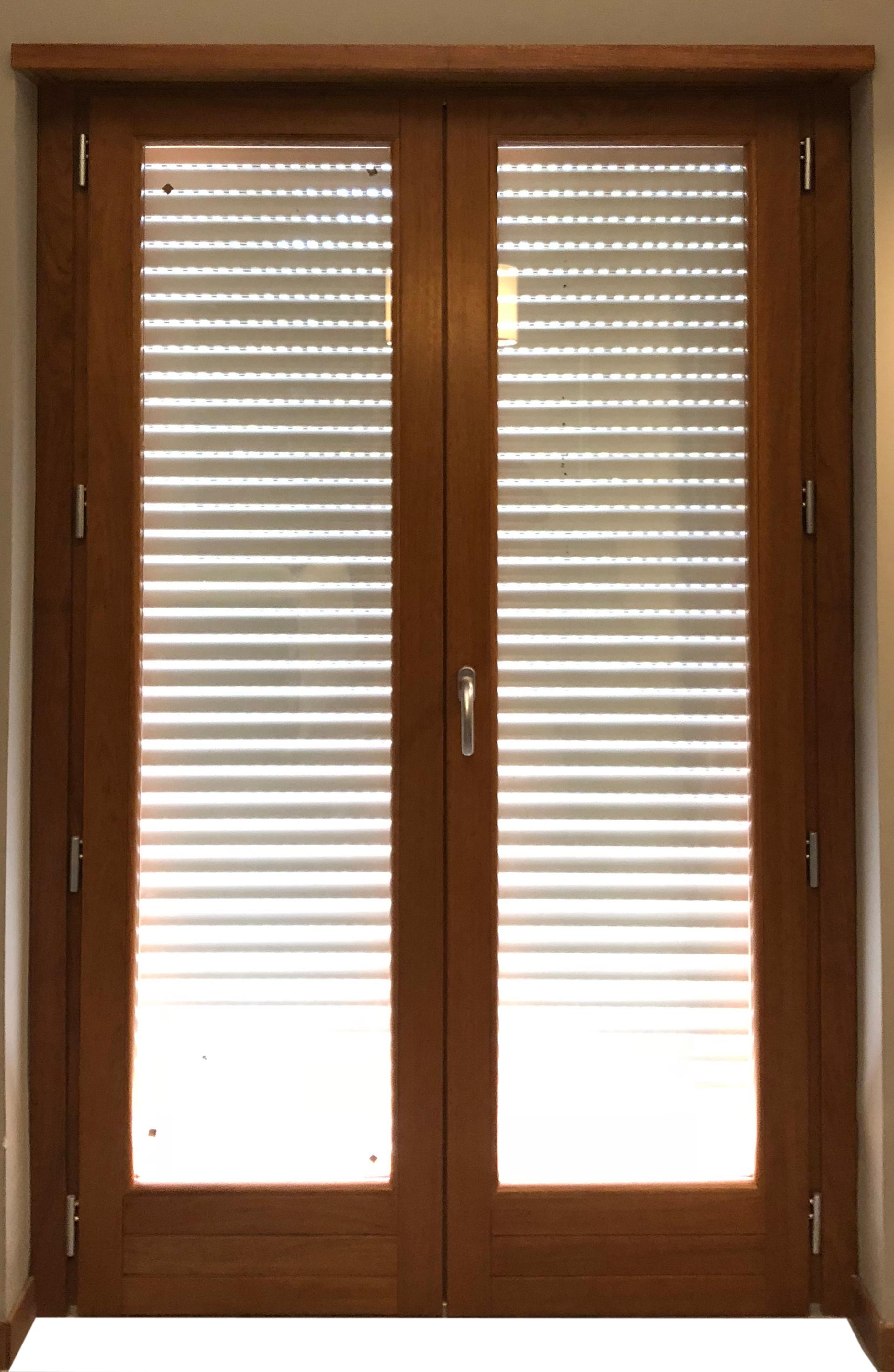 Vetrata in legno cassonetto a scomparsa Art B2V