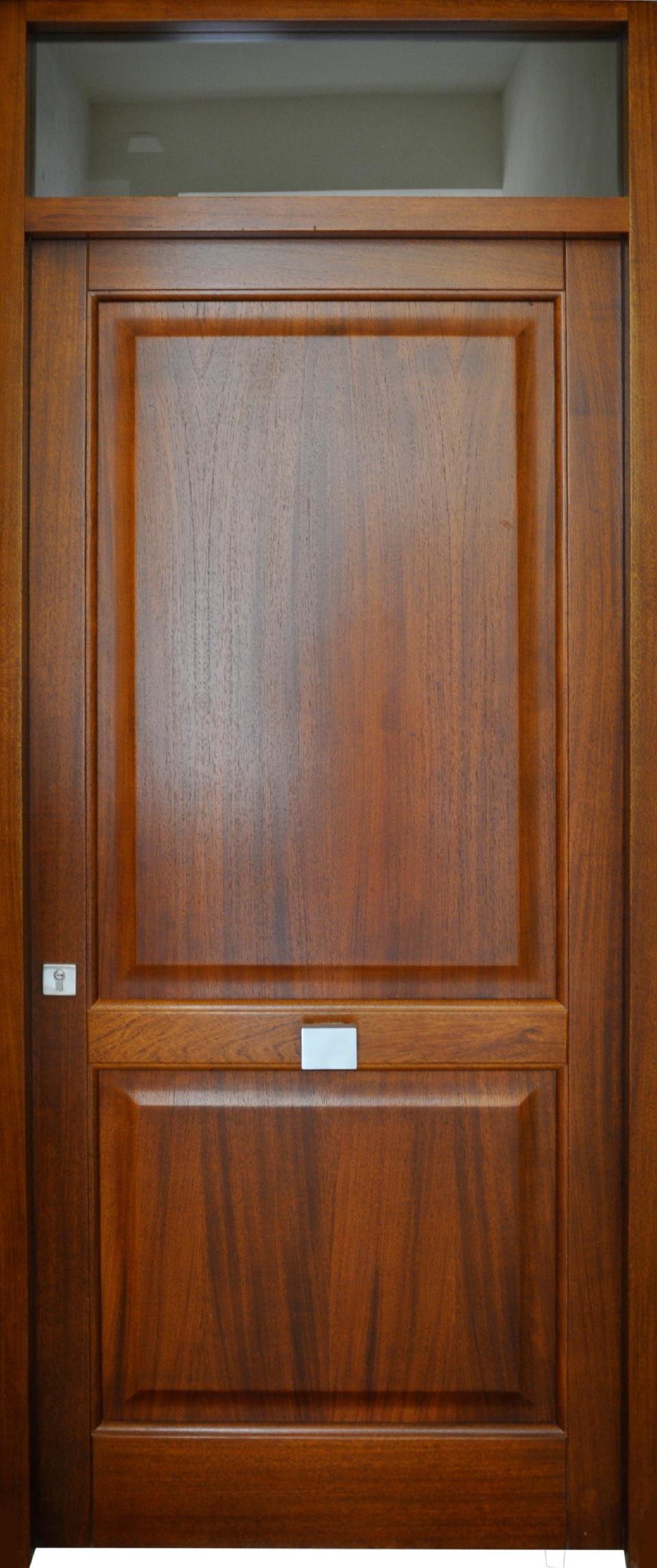 Portone massello su misura  Modello 111