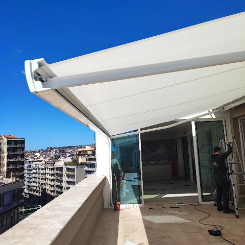Tende da sole realizzate