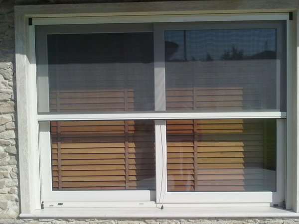 Zanzariera verticale