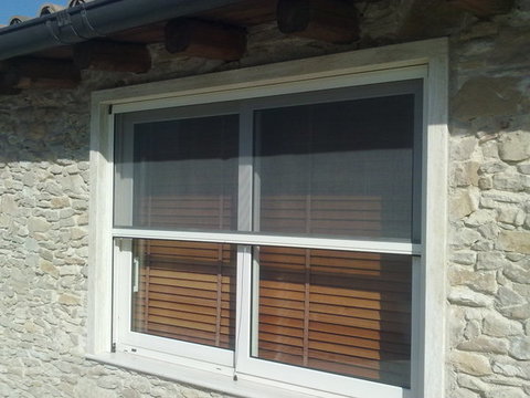 Zanzariera verticale