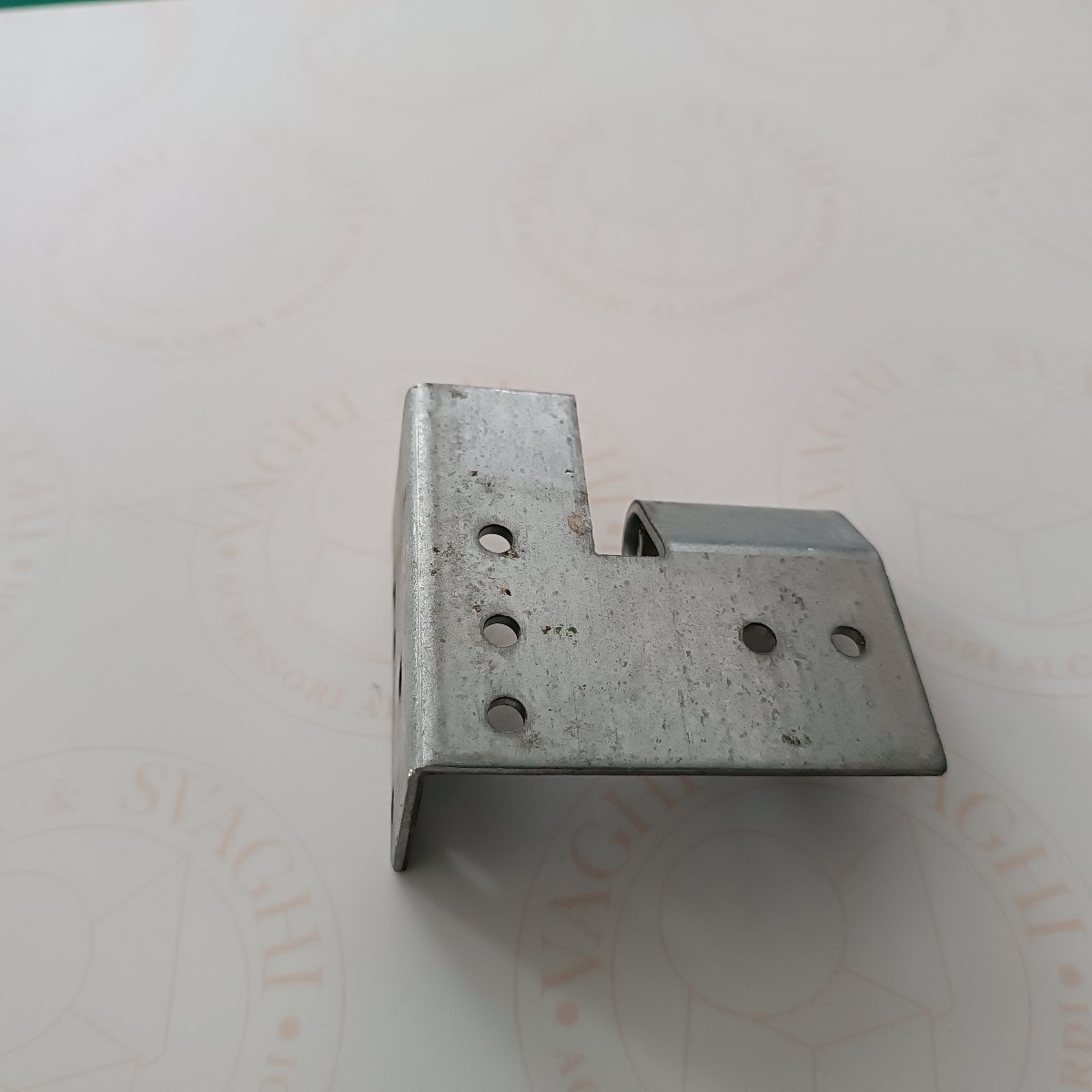 ANGOLARE INFERIORE SINISTRO GARLANDO PER DELUXE ART.85