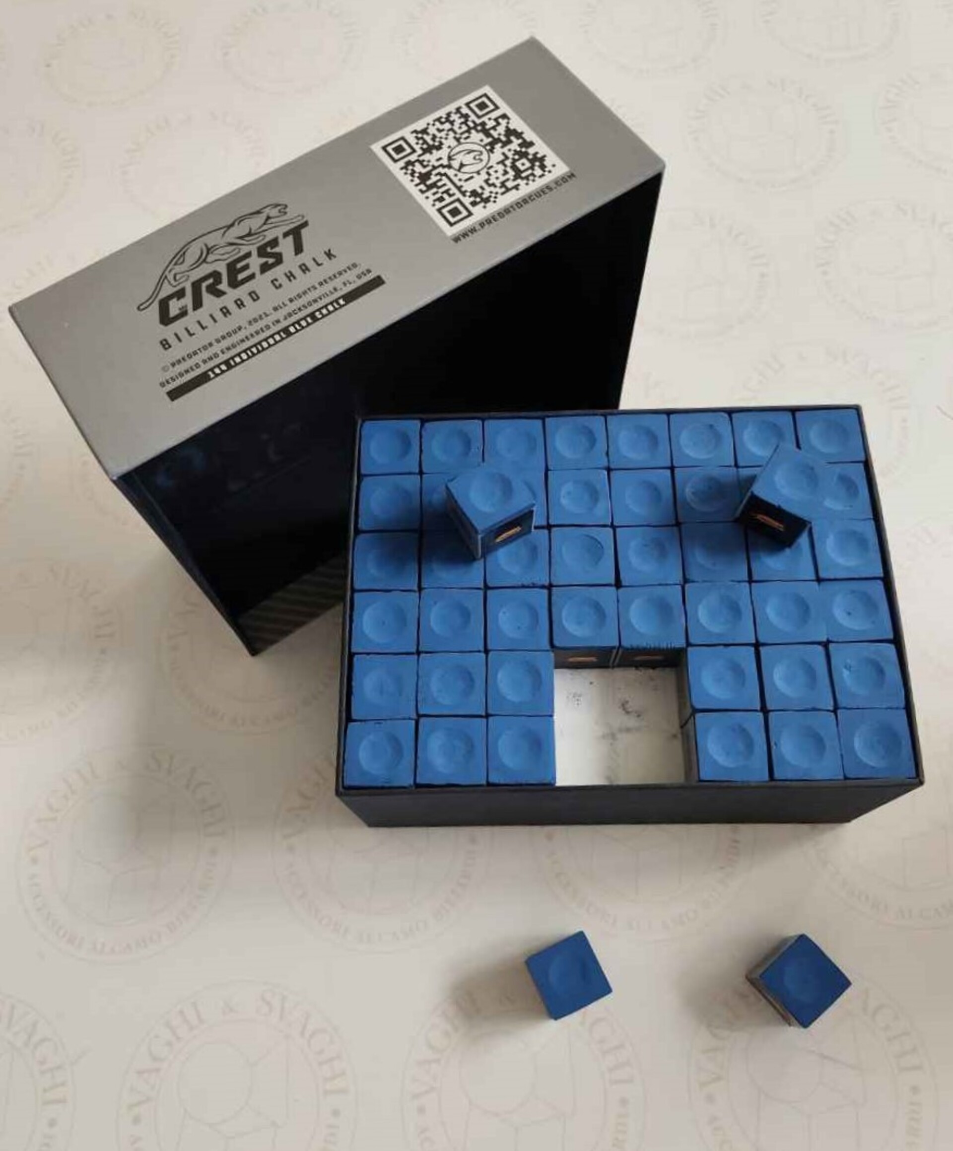 GESSO PER BILIARDO PREDATOR CREST BLU DA 144 CUBETTI