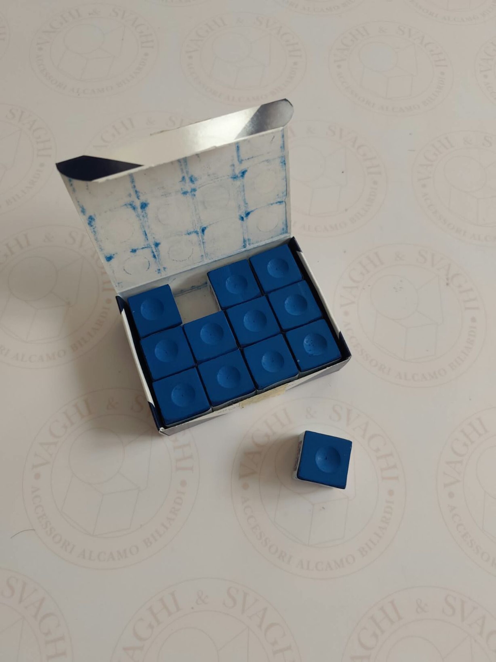 GESSO SILVER CUP 12 CUBETTI ROYAL BLU