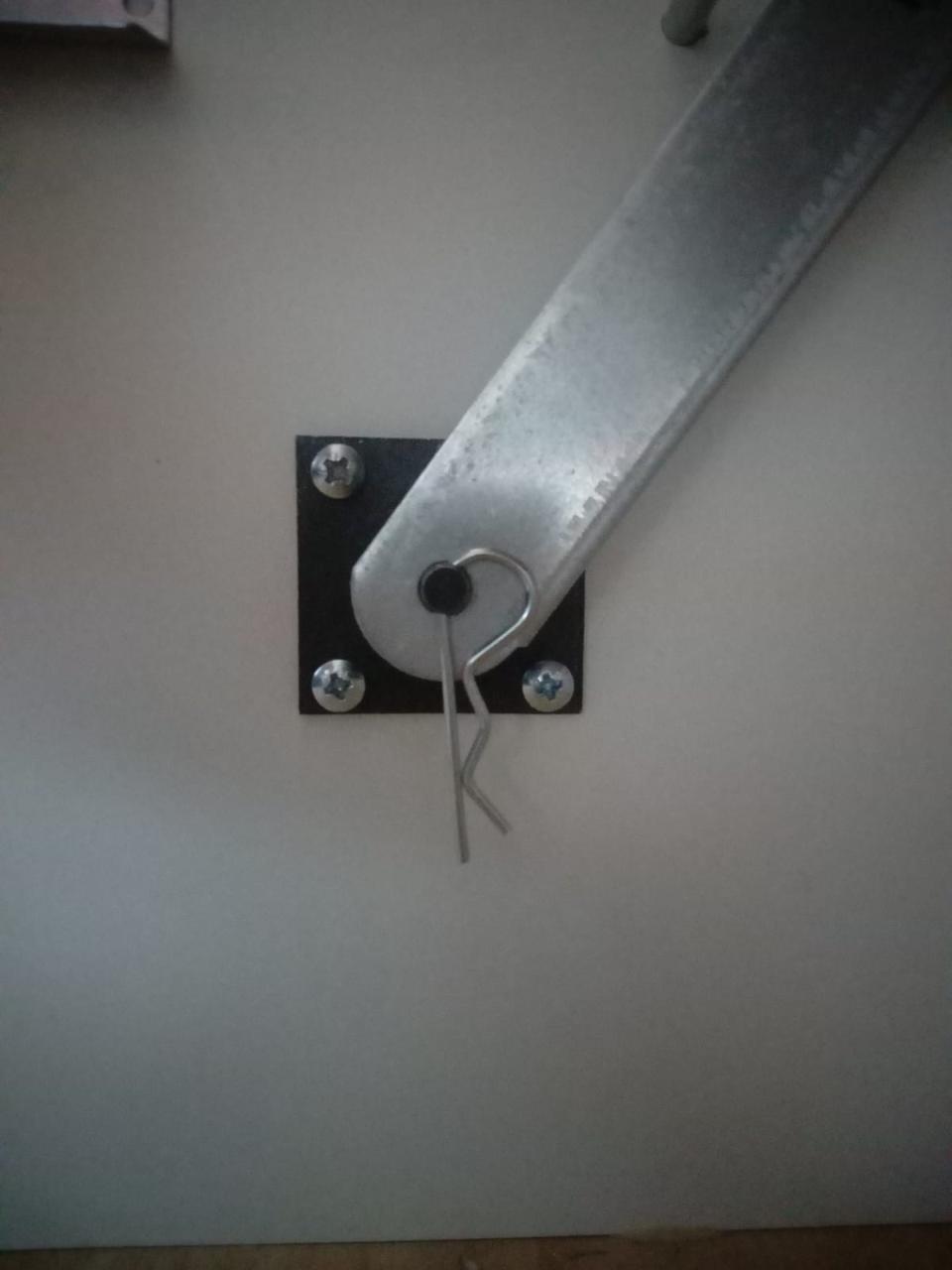 PIASTRA PER MOLLA A GAS GARLANDO PER SOSTEGNO DI SICUREZZA