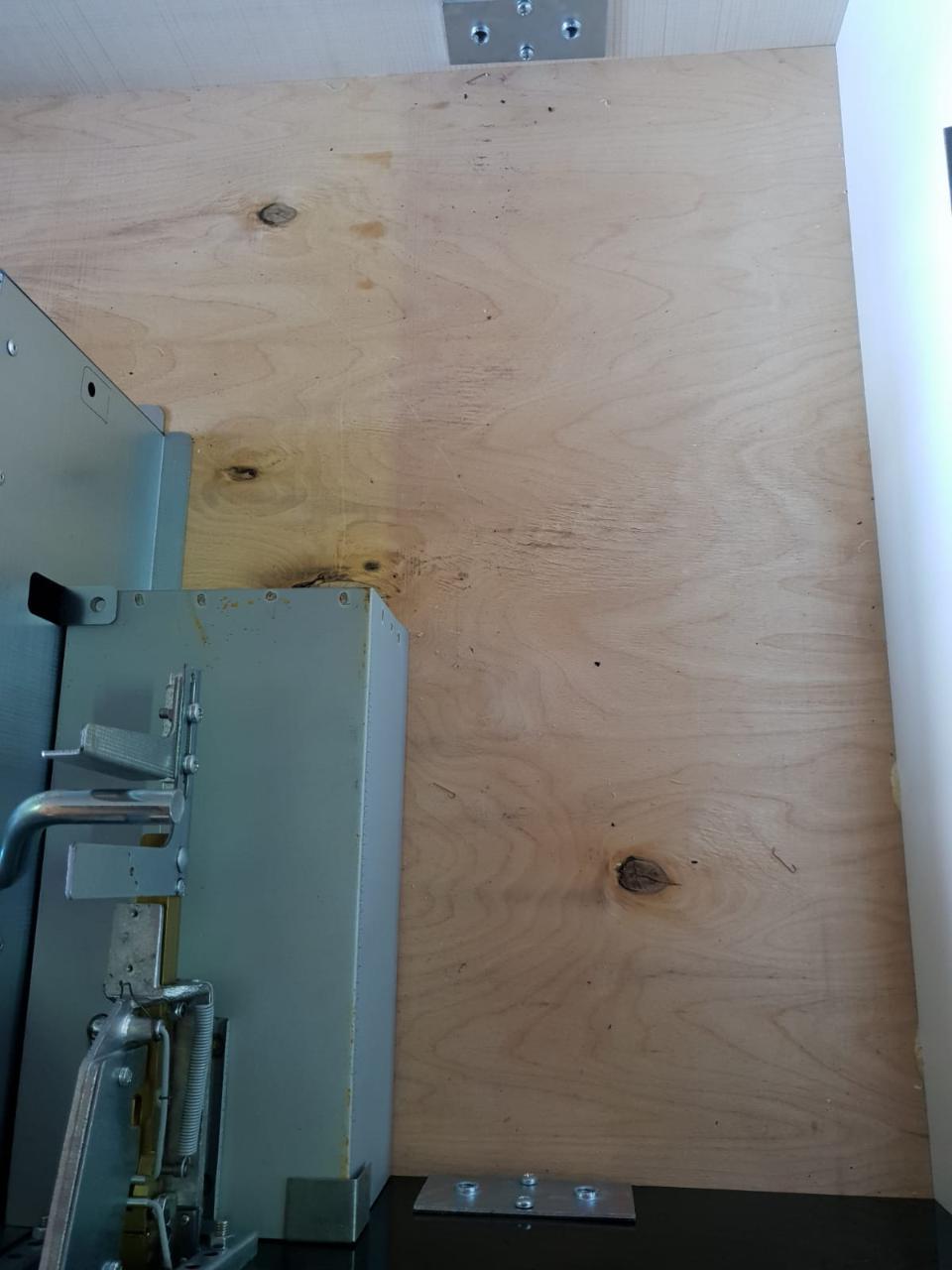 PIANO DI CHIUSURA PARTE INFERIORE  ART.12 GARLANDO MISURA: 1320 X 730