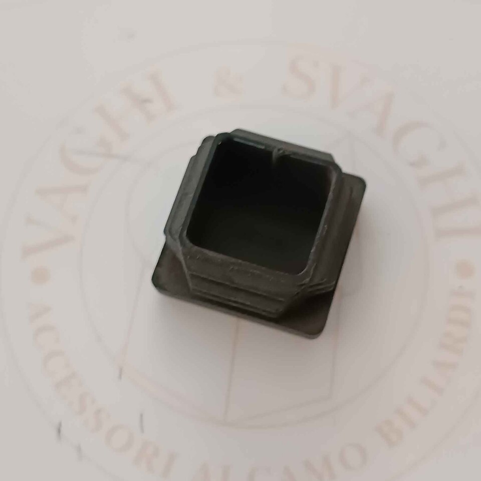 PUNTALE PER GAMBA ROBERTO SPORT MODELLO COLLEGE 30 X 30 MM.