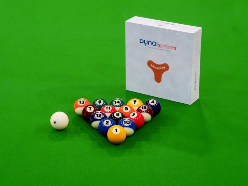 BILIE SET POOL VANADIUM DYNASPHERES 5M DIAM. 57,2 MM.