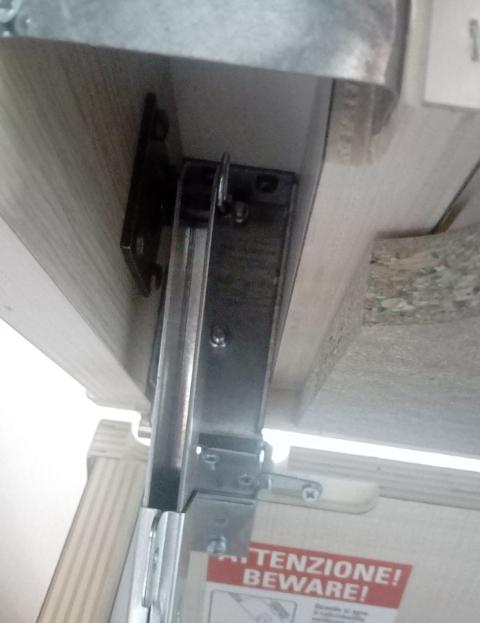 ANGOLARE GUIDA GARLANDO SUPERIORE SINISTRO ART. 25