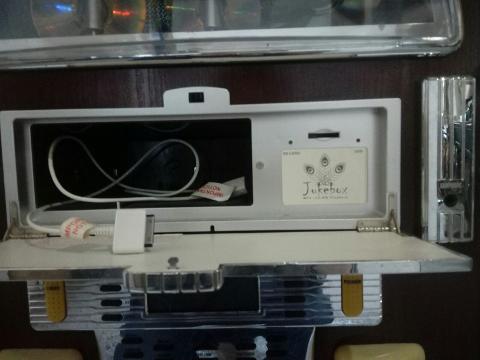 STEREO JUKE BOX ANNI 60