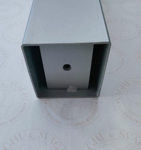 GAMBA IN METALLO 90 X 90 GRIGIO CON PIASTRA GARLANDO
