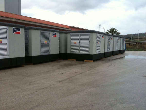 Porte , Finestre Alluminio, per Cabine Elettriche. Produttore