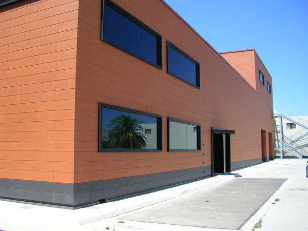 CANTINA FIRRIATO di Paceco (Trapani), Costruzione Facciate Ventilate in Ceramica.