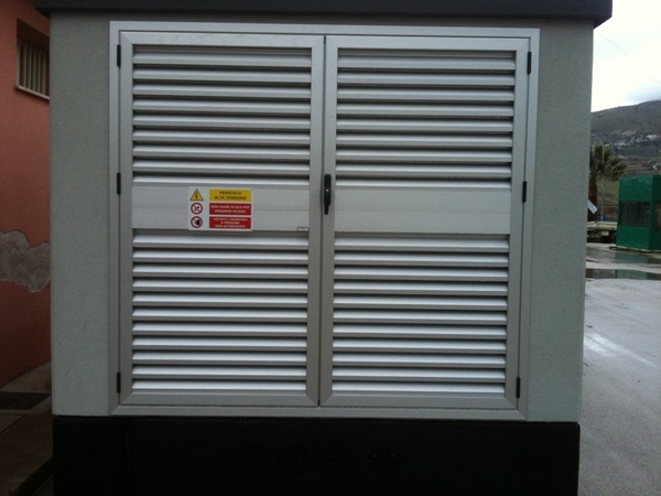 Porte , Finestre Alluminio, per Cabine Elettriche. Produttore