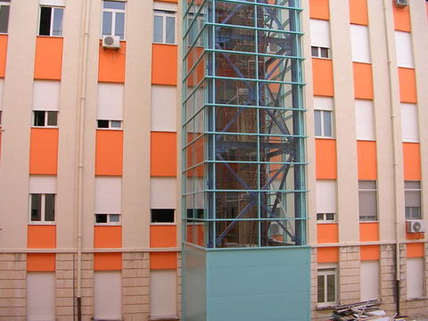 OSPEDALE UNICO di AVOLA-NOTO (Siracusa), costruzione facciata continua Metra