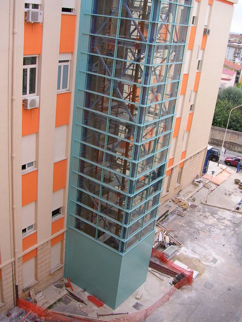 OSPEDALE UNICO di AVOLA-NOTO (Siracusa), costruzione facciata continua Metra