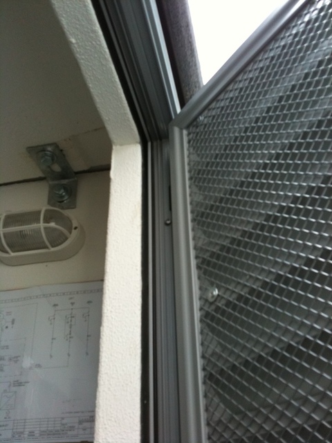 Porte , Finestre Alluminio, per Cabine Elettriche. Produttore