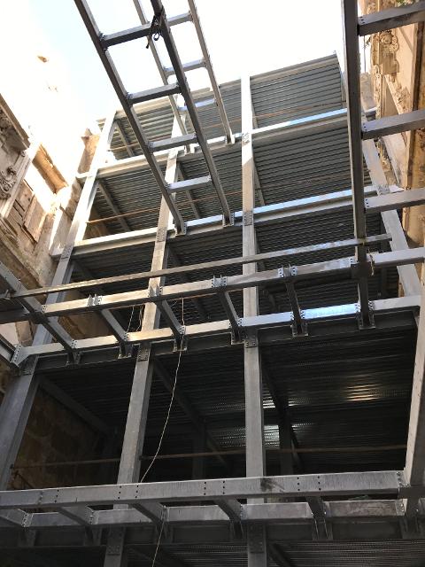 MA.CE.TRA. Spa Palazzina Metallica per civile abitazione centro storico Trapani