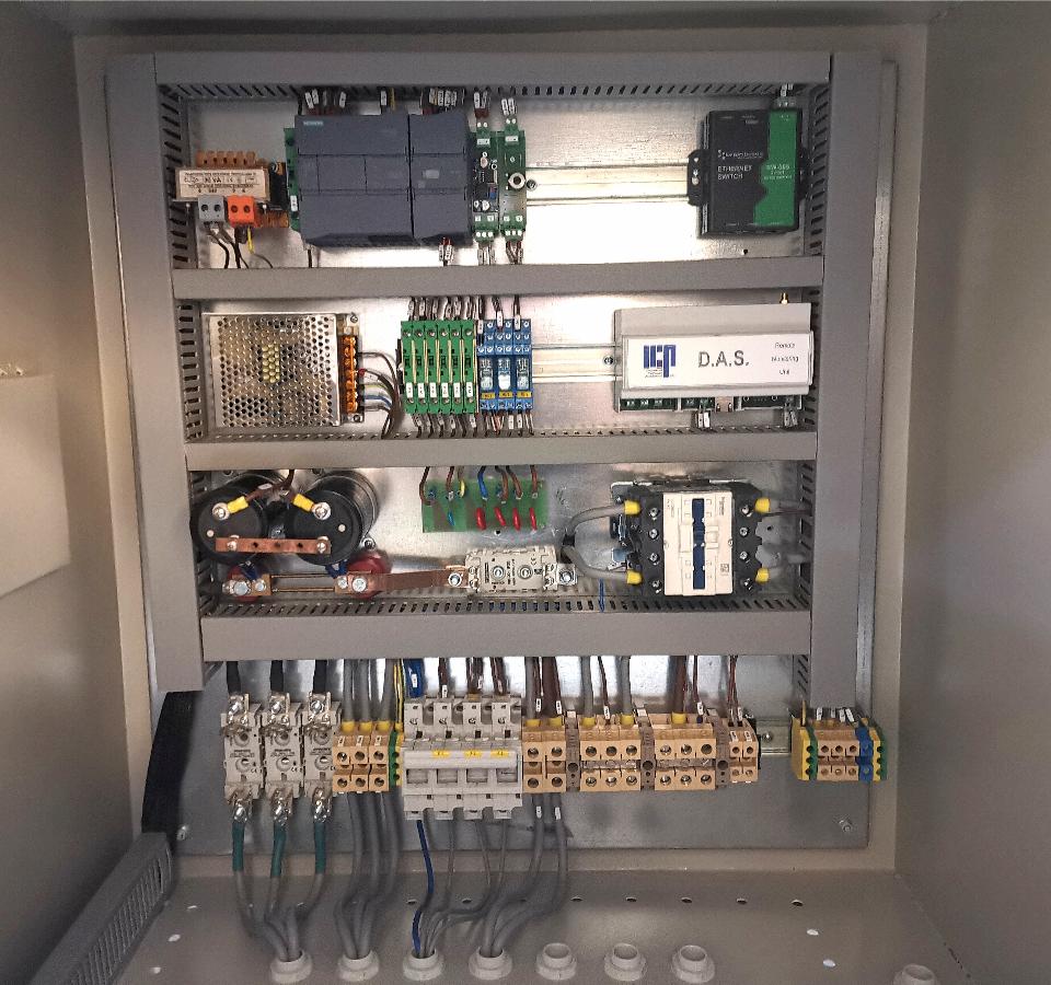 Cablaggio Quadri Elettrici S.F.P. elettronica S.F.P. elettronica-CON EVENTUALI PERSONALIZZAZIONI DEL PRODOTTO ALLE TUE ESIGENZE.