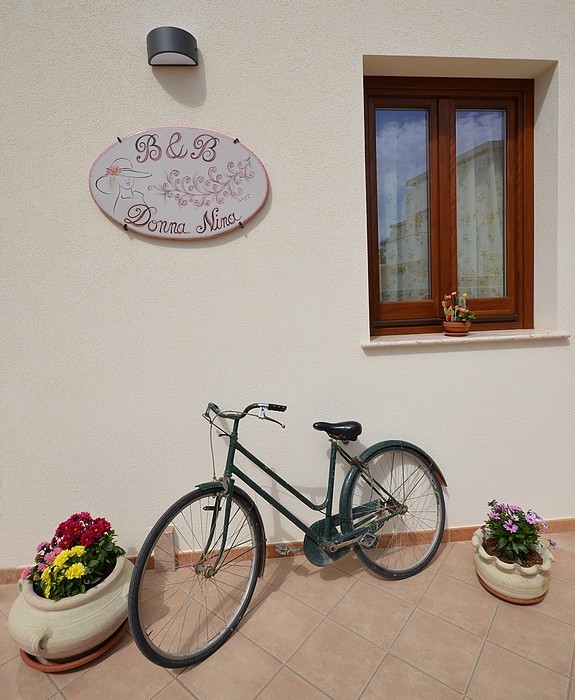 B&B DONNA NINA di San vito Lo Capo (Trapani). Realizzazione infissi esterni e porte interne