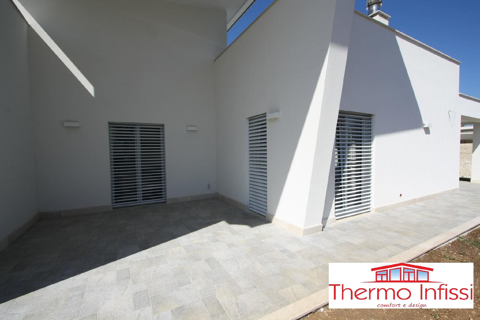 Villa residenziale Mondello (PA) Infissi pvc Schermature solari Griesser