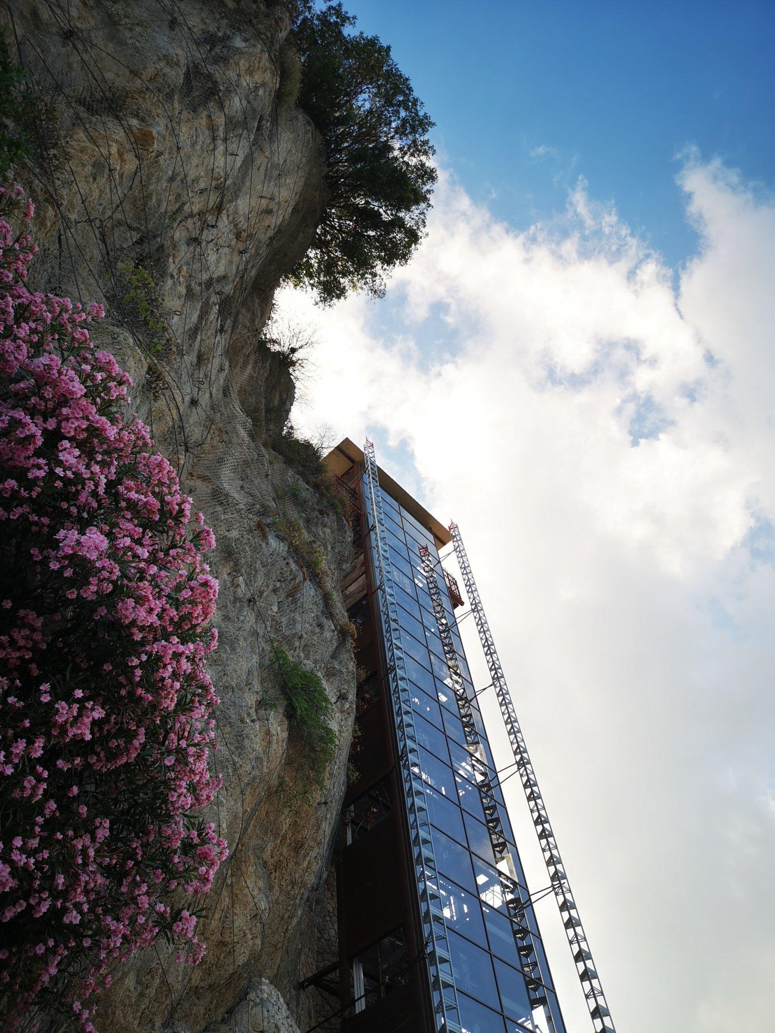 Taormina - Ascensore Sistema Facciata Continua Reynaers CW 50