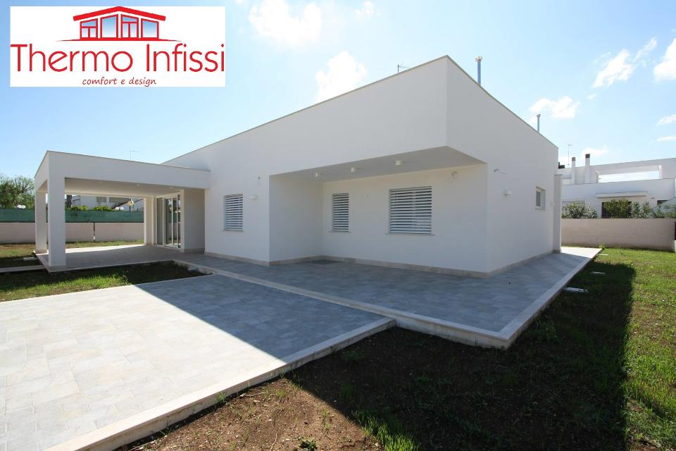 Villa residenziale Mondello (PA) Infissi pvc Schermature solari Griesser