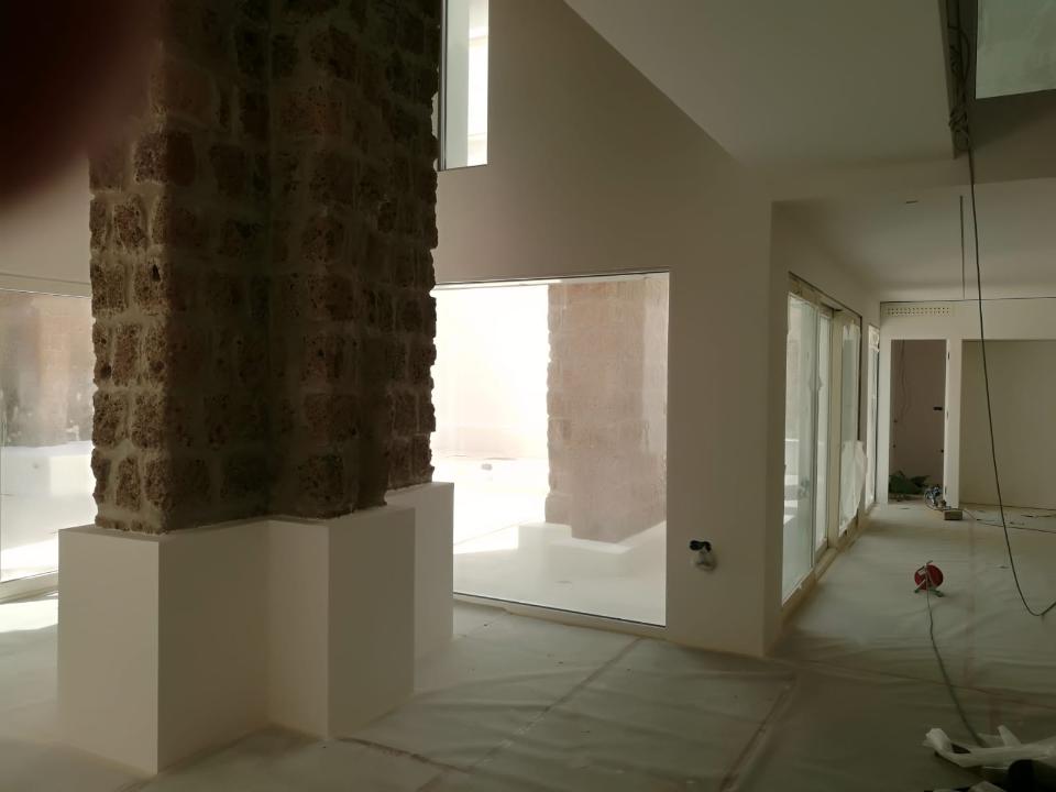 Villino privato  Infissi in alluminio taglio termico  Schermature solari Griesser