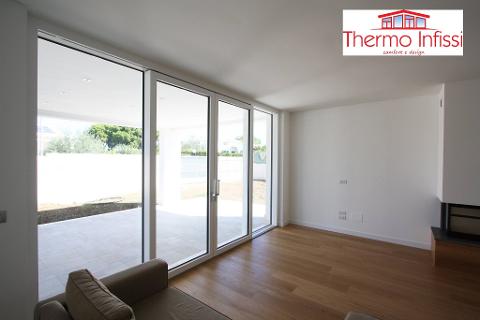 Villa residenziale Mondello (PA) Infissi pvc Schermature solari Griesser