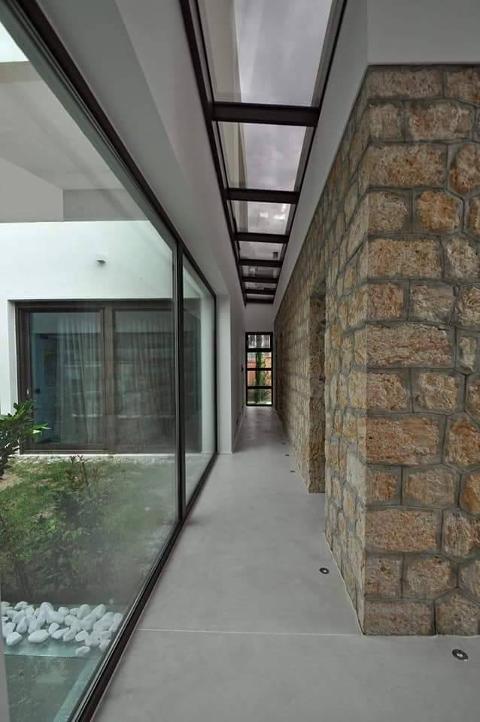 Villa privata Catania Infissi Alluminio Taglio Termico Reynaers