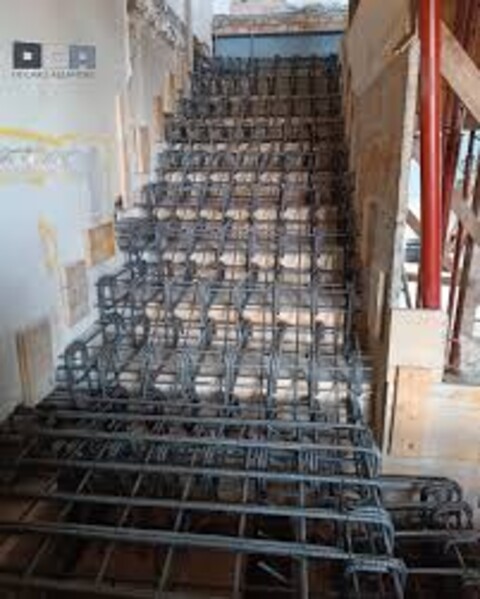 REALIZZAZIONE DI SCALE IN CEMENTO ARMATO