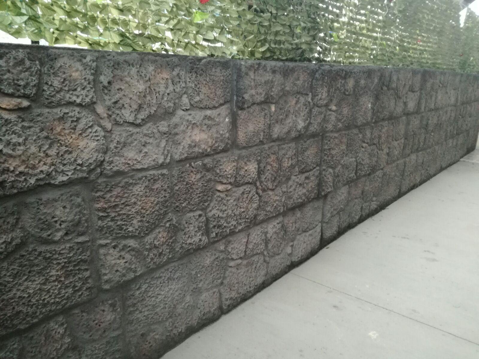 Blocchi in calcestruzzo effetto pietra lavica, Pesanblocklavestone ADRANO CALCESTRUZZI s.r.l.