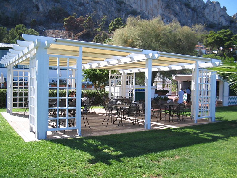 PERGOLE IN LEGNO MOD. A PROGETTO