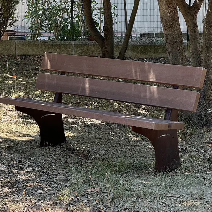 PANCHINA PER ARREDO URBANO CON DOGHE IN WPC SIGNOR VERDE MOD. KEYLA