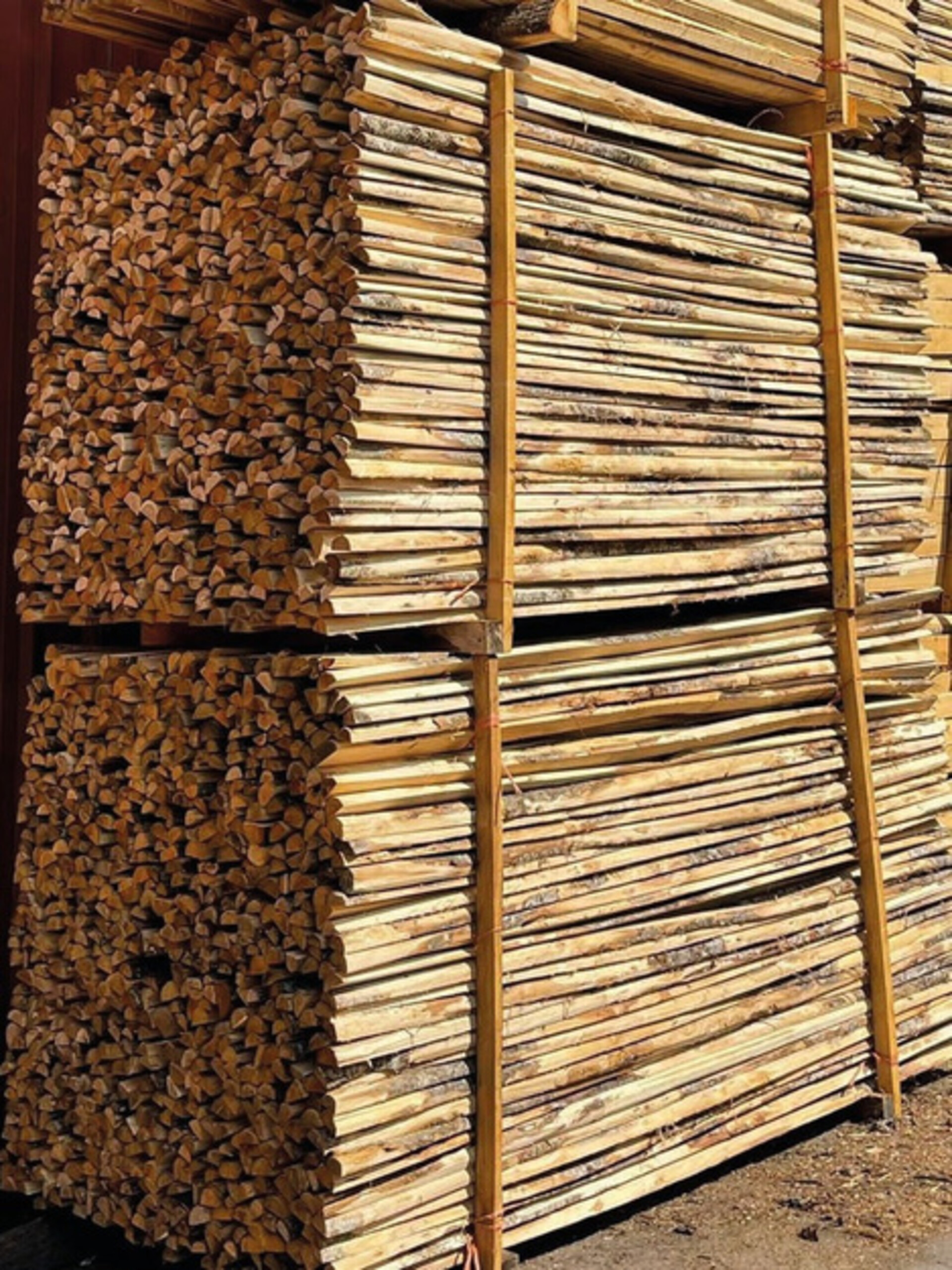 Mezzo palo di castagno scortecciato 300 cm Ø 10/12 cm ELLEURBAN Mezzopalo Ø 10/12
