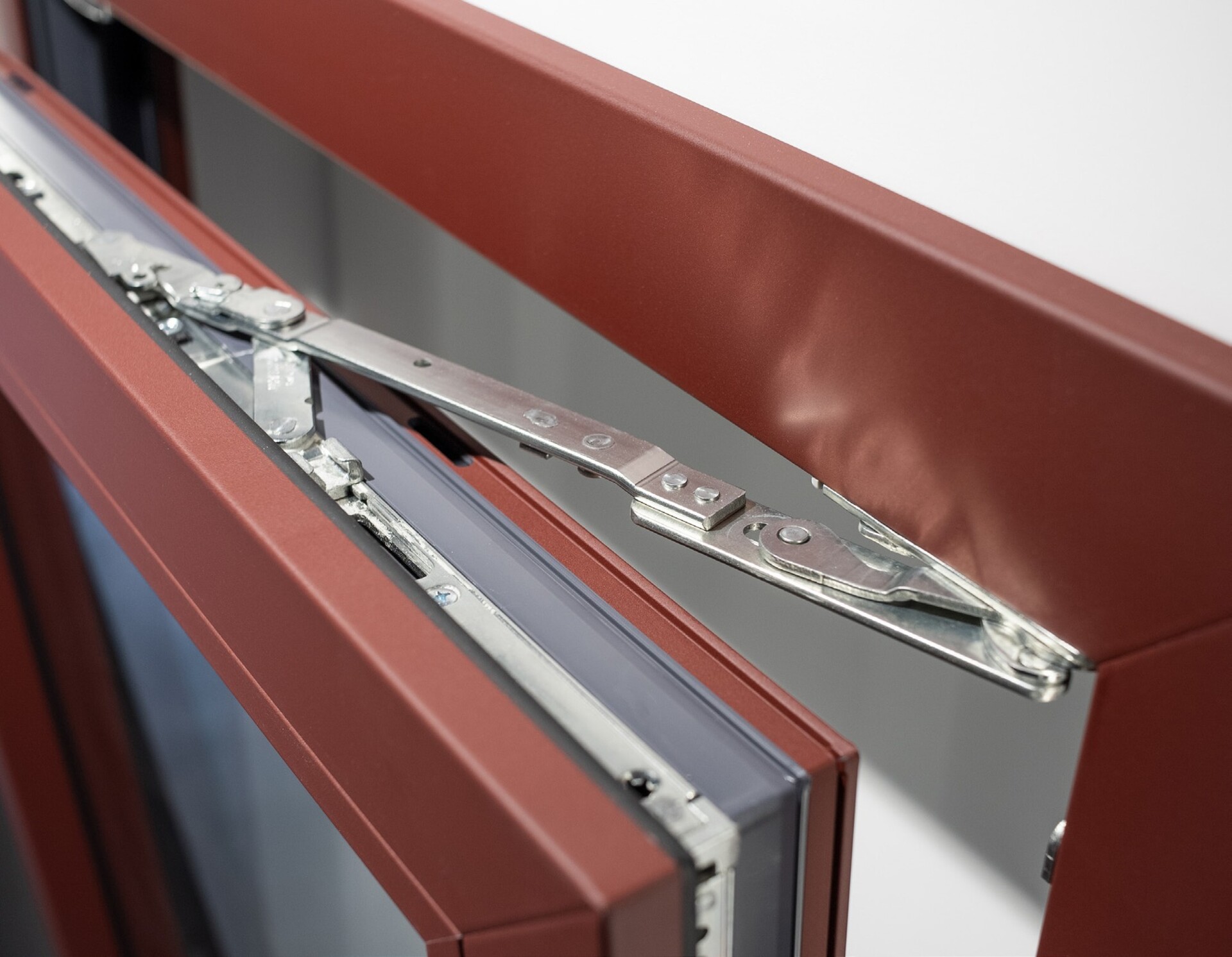 Finestra in PVC a battente EkoPlus 76/76 a 5 camere EkoPlus