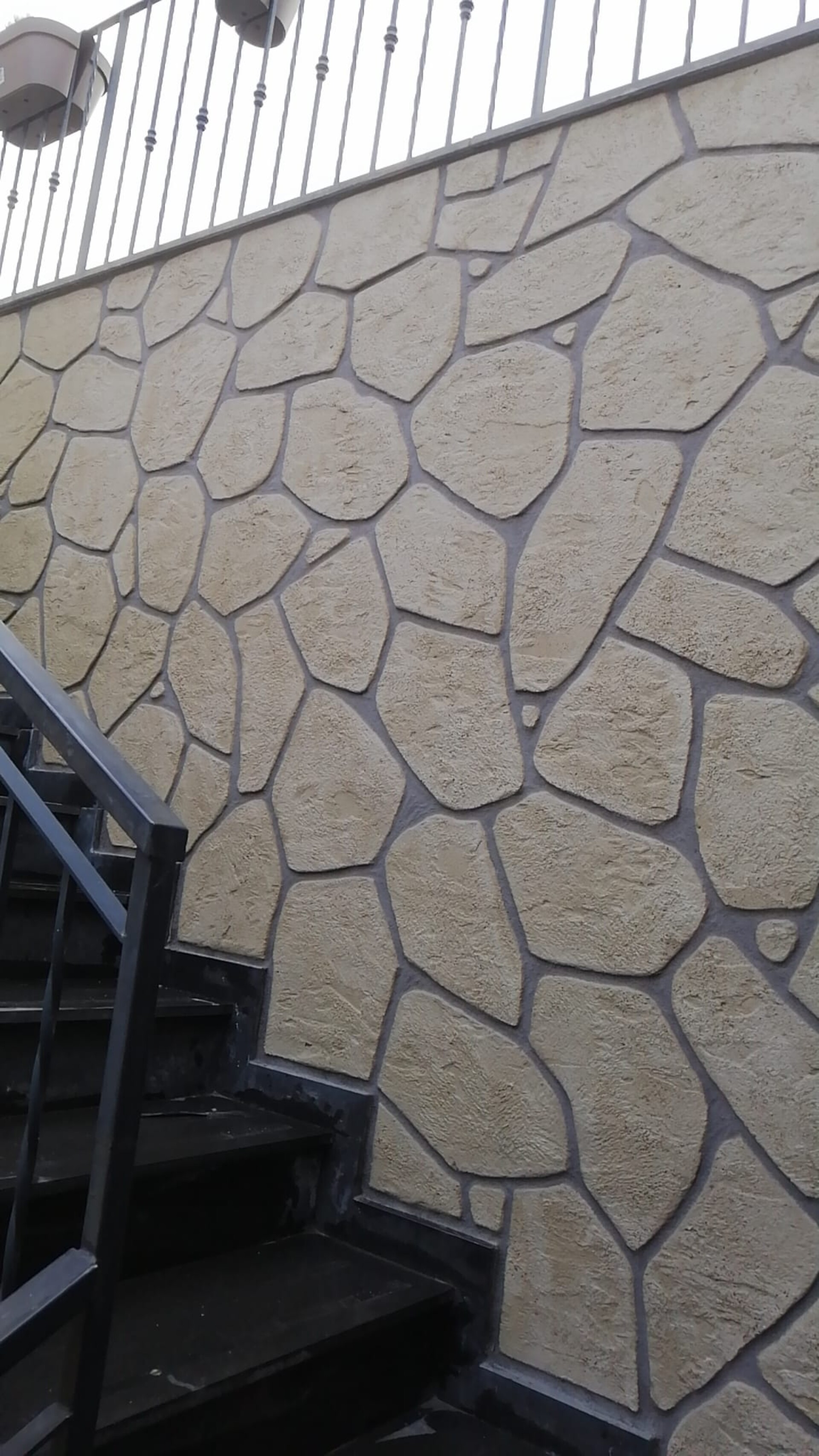 Rivestimenti muri effetto pietra e mattoncino ADRANO CALCESTRUZZI SRL Interni ed esterni