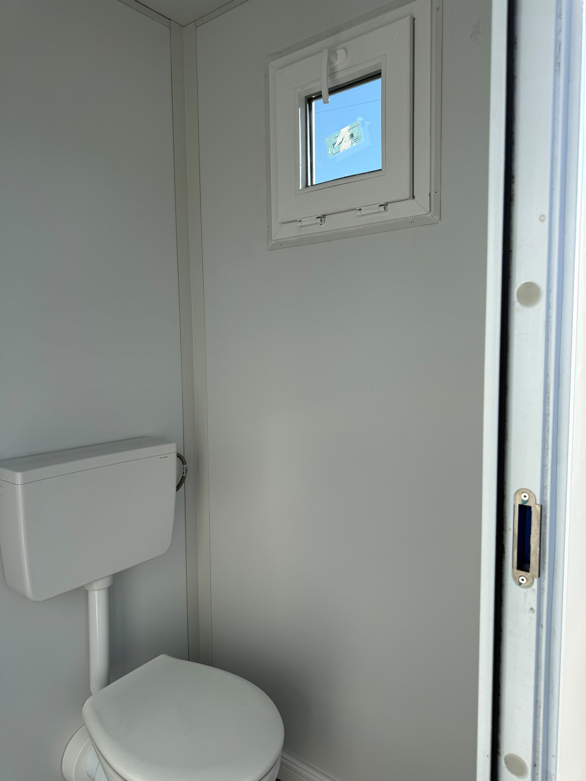Cabine WC prefabbricate L2 House Due configurazioni